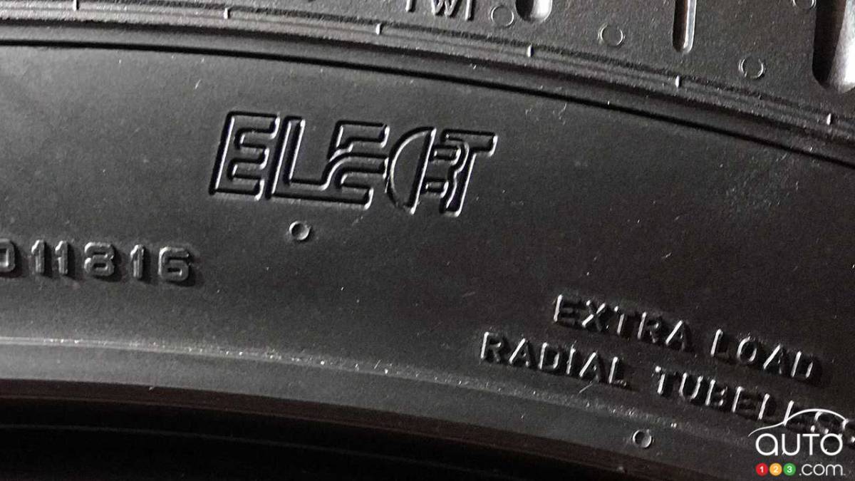 Pirelli P Zero Elect